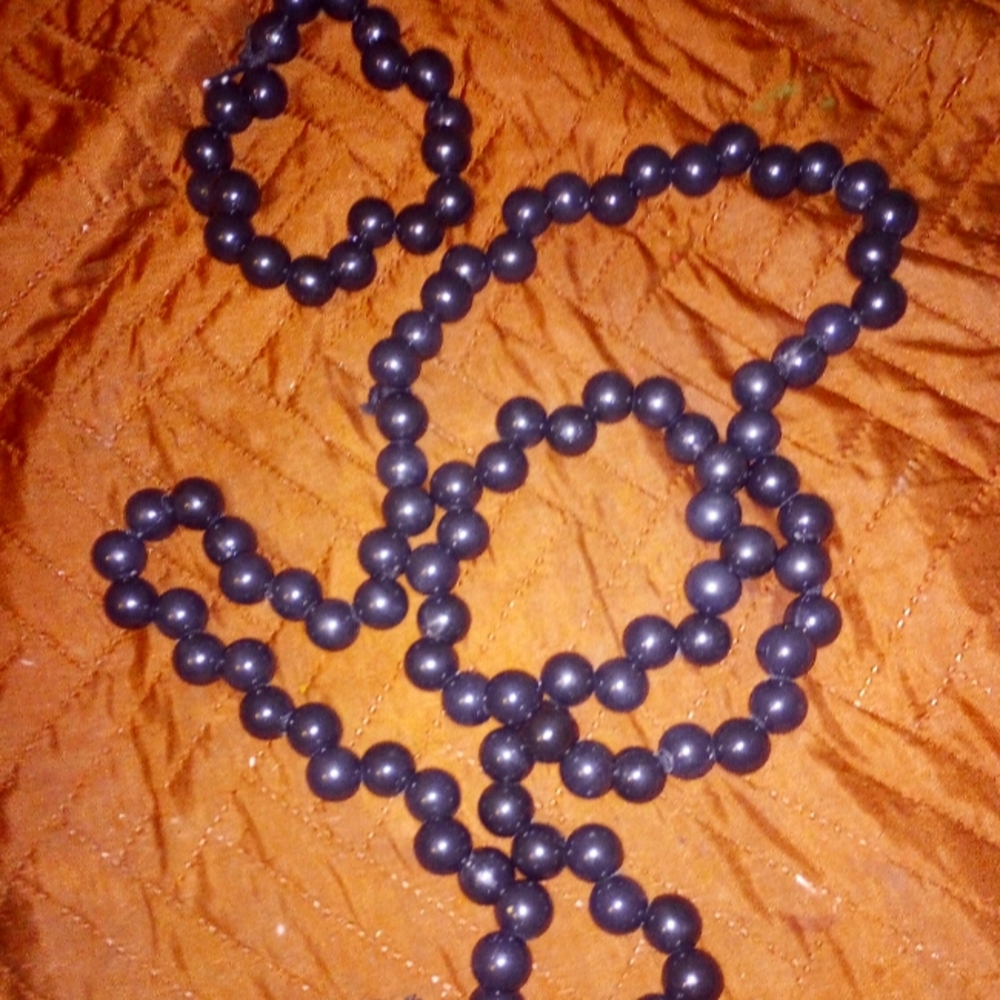 Beaded necklace and bracelet